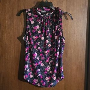 Tie neck tank top